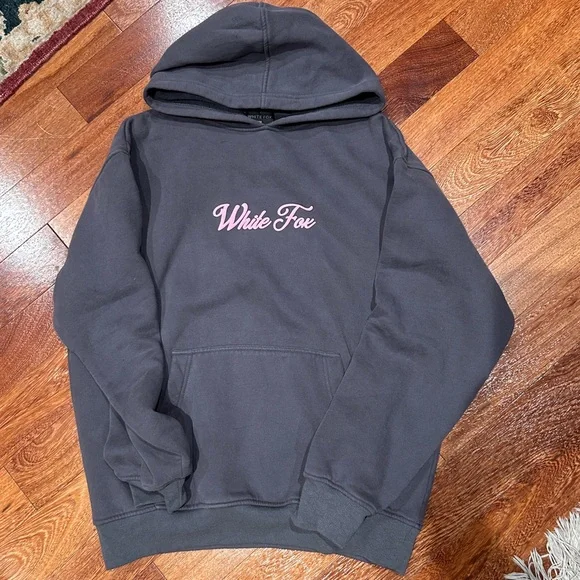 White Fox Season 7 grey and pink hoodie - Picture 9 of 10